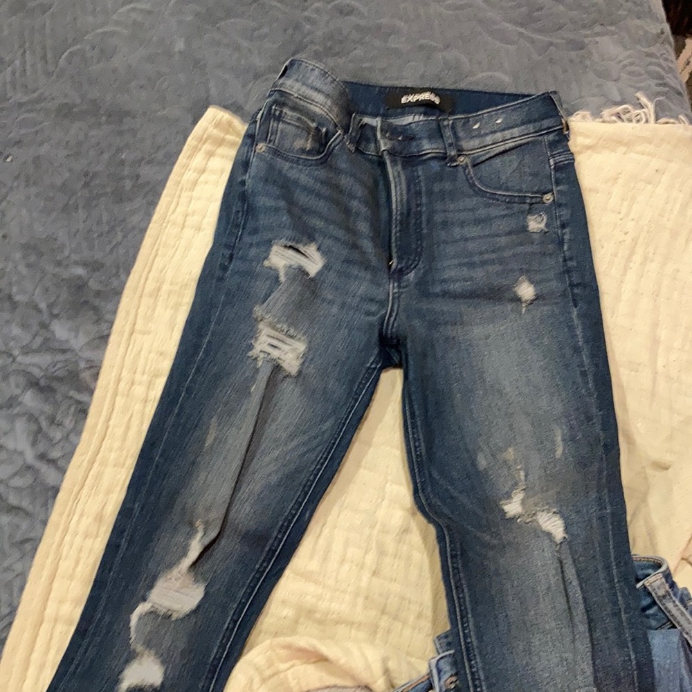 Distressed express jeans